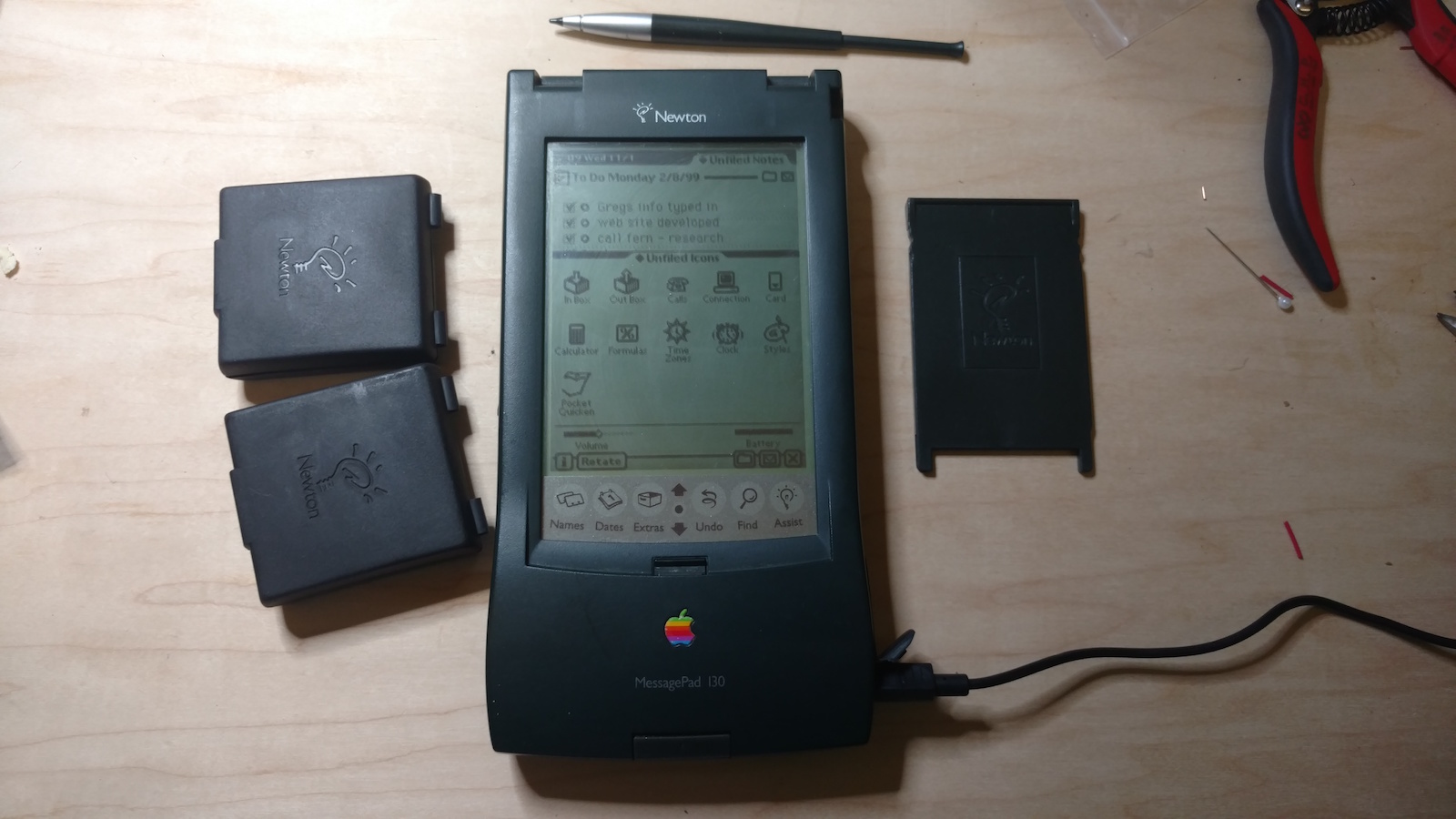 Apple Newton Messagepad 130 - Planet Geek!